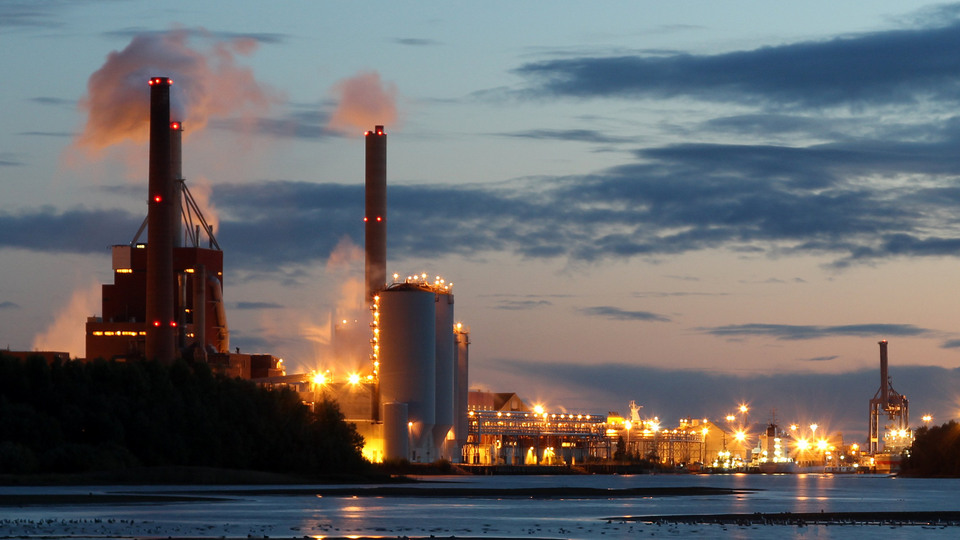 Stora Enso pulp and paper mill in Oulu at night